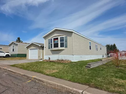9 Holly Ln, Duluth, MN 55810