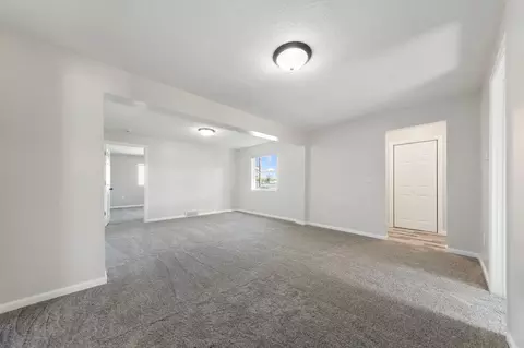 Living - 508 20th St NW, Faribault, MN 55021 photo 1 of 4