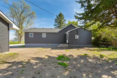 Exterior - 508 20th St NW, Faribault, MN 55021 photo 5 of 7