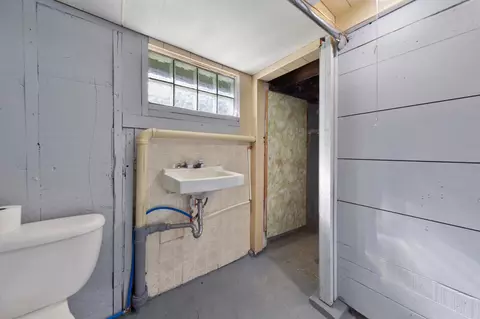 Bath - 508 20th St NW, Faribault, MN 55021 photo 2 of 2