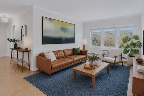 821 Douglas Ave #304, Minneapolis, MN 55403