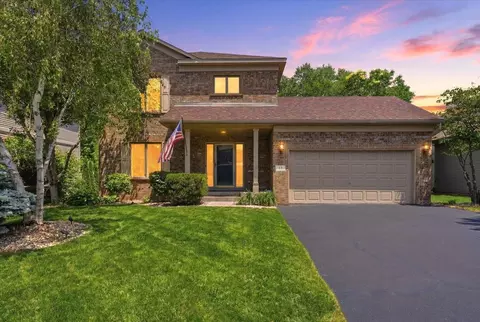 13 Cliff Ridge Ct, Hudson, WI 54016