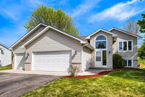 122 Alva St, Waconia, MN 55387