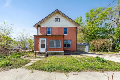 129 W Ruth St, Mankato, MN 56001