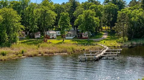 8374 8376 Onigum Rd NW, Walker, MN 56484