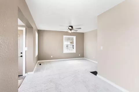 Living - 4005 W 9th St, Duluth, MN 55807 photo 6 of 6