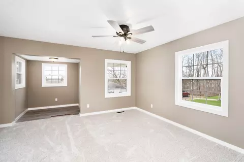 Living - 4005 W 9th St, Duluth, MN 55807 photo 1 of 6