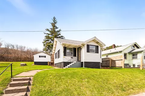 Exterior - 4005 W 9th St, Duluth, MN 55807 photo 2 of 6