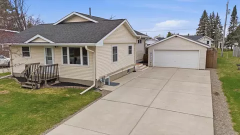 5458 Garden Dr N, Mountain Iron, MN 55768