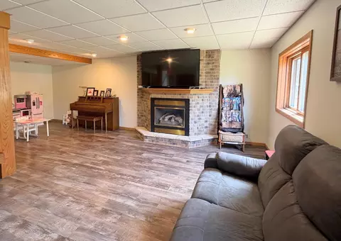 Living - 480 1st St E, Tracy, MN 56175 photo 3 of 3