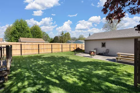 Exterior - 1900 5th Ave SE, Austin, MN 55912 photo 12 of 15