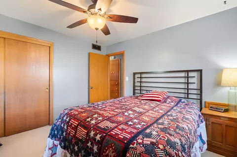 Bedroom - 1900 5th Ave SE, Austin, MN 55912 photo 2 of 4