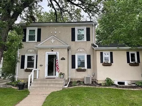 2312 W 54th St, Minneapolis, MN 55410