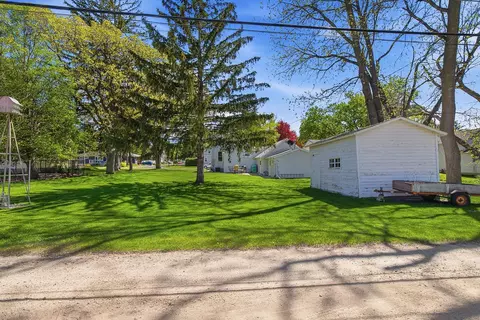 Exterior - 222 3rd St, Kenyon, MN 55946 photo 6 of 7
