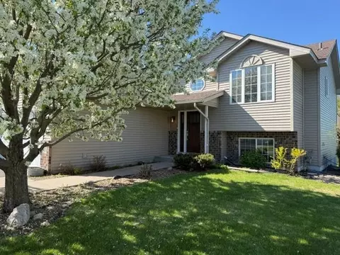 5487 Kahler Dr NE, Albertville, MN 55301
