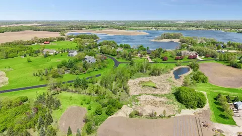 12600 Island View Cir, Rogers, MN 55374
