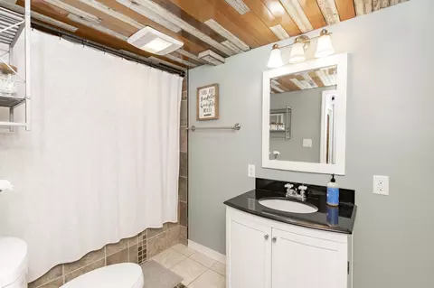 Bath - 1525 4th Ave S, Fargo, ND 58103 photo 4 of 7