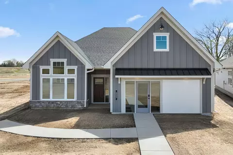 533 Tulare Ter, Newport, MN 55055