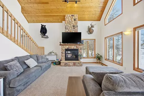 Living - 46136 Little Pine Loop, Perham, MN 56573 photo 3 of 3