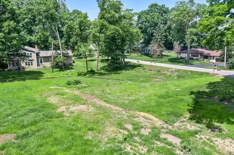 24695 Glen Rd, Excelsior, MN 55331 photo 4