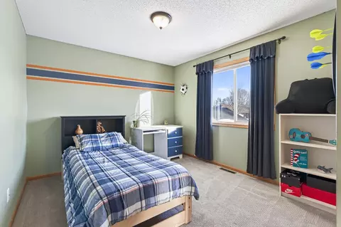 Bedroom - 11280 Julia Ln, Becker, MN 55308 photo 5 of 8