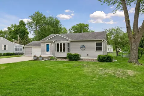 8327 2nd Ave, Bloomington, MN 55420