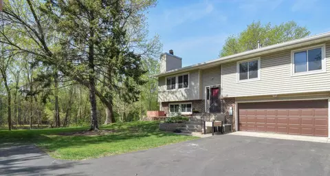 910 94th Ave NE, Blaine, MN 55434