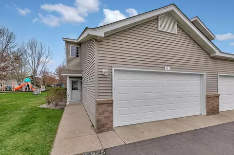939 Cypress Rd #61, Saint Cloud, MN 56303