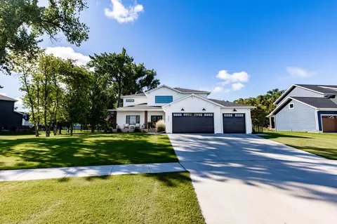8852 Lost River Rd, Horace, ND 58047