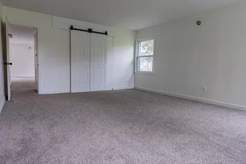 210 Shakopee Ave E, Shakopee, MN 55379