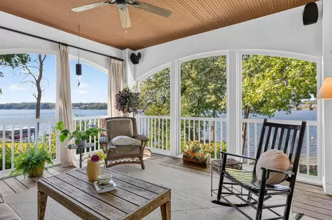 5488 Fairlawn Shores Trl SE, Prior Lake, MN 55372