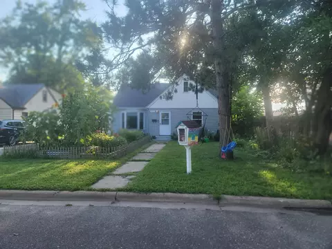 5413 Hampshire Ave N, Crystal, MN 55428