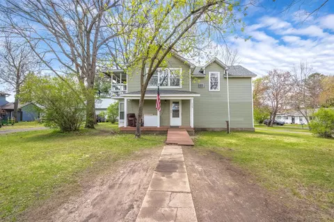 113 2nd St, Star Prairie, WI 54026
