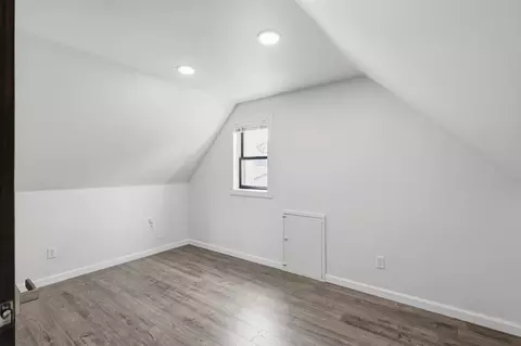 Bedroom - 900 Geranium Ave E, Saint Paul, MN 55106 photo 3 of 3