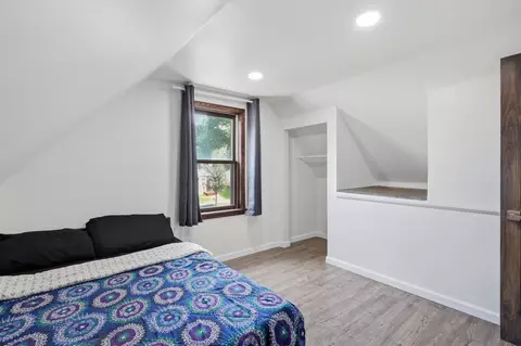 Bedroom - 900 Geranium Ave E, Saint Paul, MN 55106 photo 2 of 3