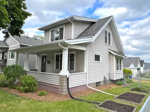962 Jackson St, Saint Paul, MN 55117