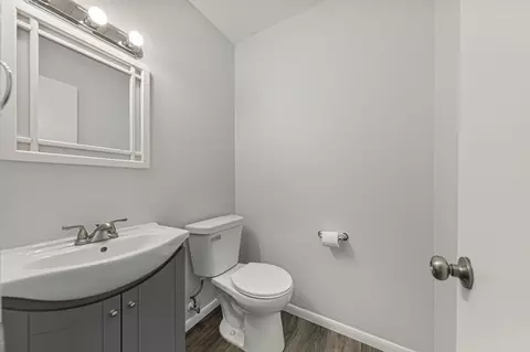 Bath - 3320 River Bluff Dr #83, Eagan, MN 55121 photo 2 of 2