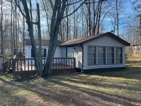 67 Pathfinder Village, Hinckley, MN 55037
