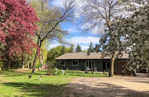 20418 Auburn St NW, Elk River, MN 55330