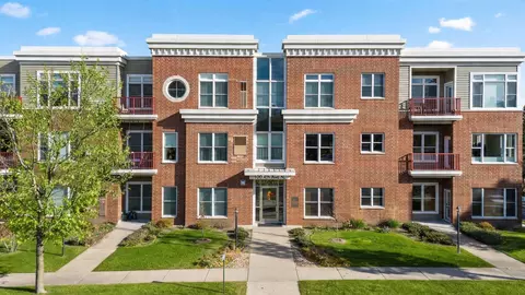 100 4th Ave N #208, South Saint Paul, MN 55075