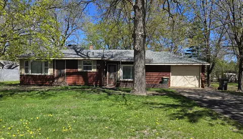 31 1st St N, Waite Park, MN 56387