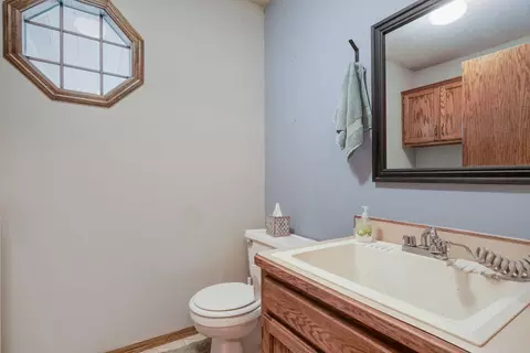 Bath - 7811 118th Ave N, Champlin, MN 55316 photo 1 of 4