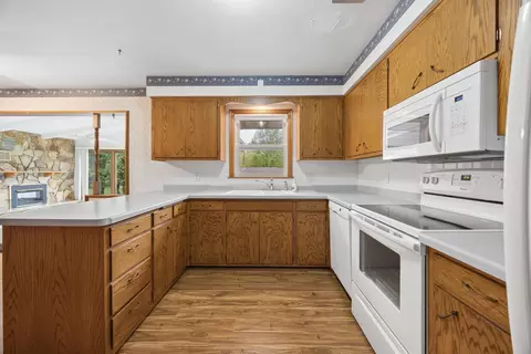Kitchen - 5840 Rolling Ridge Rd, Saint Cloud, MN 56303 photo 3 of 3