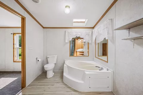 Bath - 7018 147th St, Milaca, MN 56353 photo 3 of 4