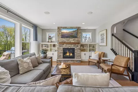 3933 Holasek Path, Chaska, MN 55318 photo 14