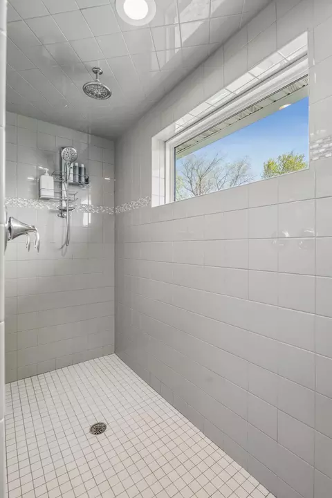 3933 Holasek Path, Chaska, MN 55318 photo 37