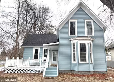 886 Johnson Pkwy, Saint Paul, MN 55106
