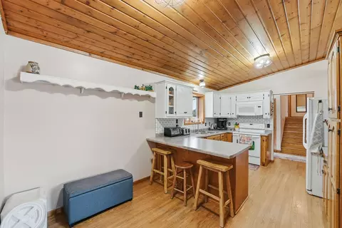 Kitchen - 22364 45th Ave, Saint Augusta, MN 56301 photo 2 of 5