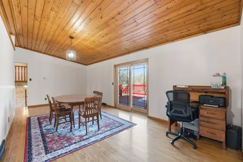 Dining - 22364 45th Ave, Saint Augusta, MN 56301 photo 4 of 5