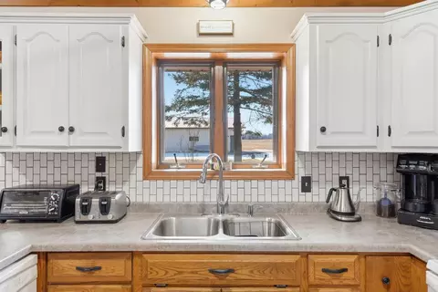 Kitchen - 22364 45th Ave, Saint Augusta, MN 56301 photo 5 of 5